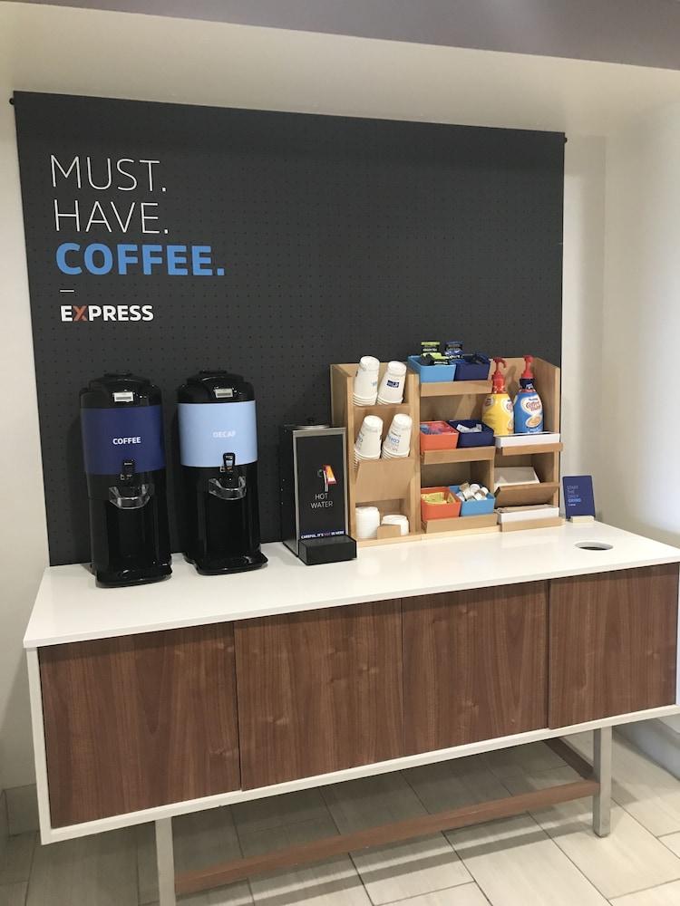 Holiday Inn Express - Canton By Ihg Экстерьер фото
