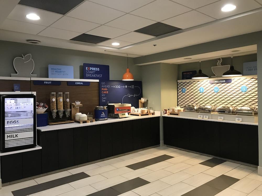 Holiday Inn Express - Canton By Ihg Экстерьер фото
